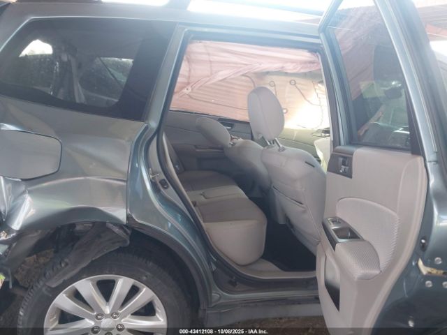 2013 SUBARU FORESTER JF2SHADC9DH410462 Photo 7