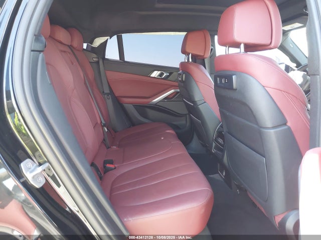 2021 BMW X6 5UXCY8C03M9E15204 Photo 7