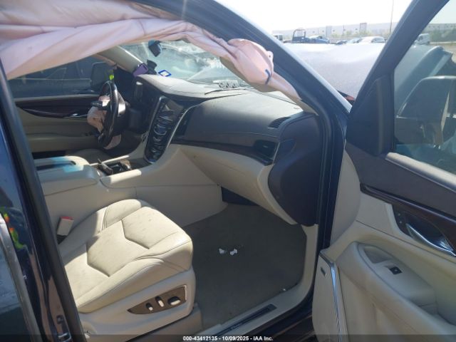 2017 CADILLAC ESCALADE ESV 1GYS3HKJ6HR153763 Photo 4