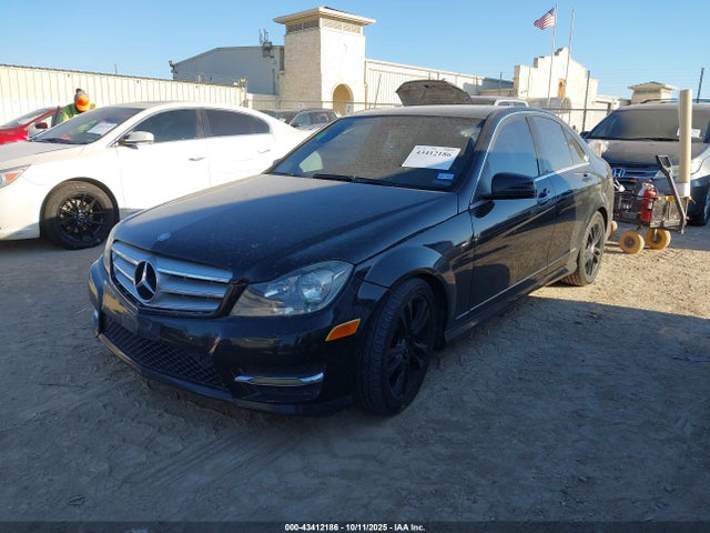 2013 Mercedes-benz C 250 Sport მანქანა იყიდება აუქციონზე, vin: WDDGF4HB0DA769968, აუქციონის ნომერი: 43412186