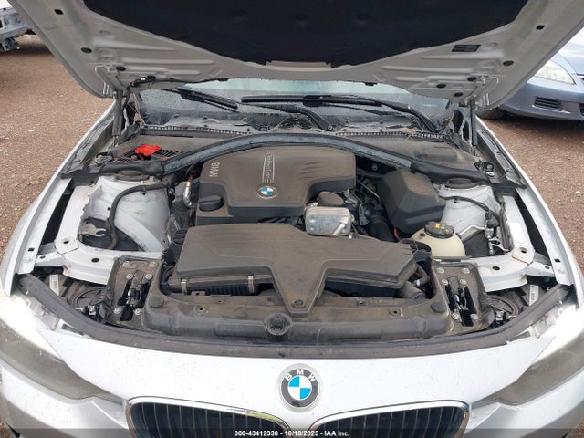 BMW 328i Xdrive 2014 WBA3B3C50EJ982076 Image 10