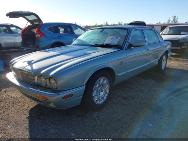 2002 JAGUAR XJ8 SAJDA14C22LF44353 Photo 1