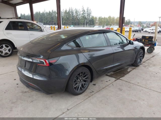 2025 TESLA MODEL 3 5YJ3E1EA5SF004300 Photo 3