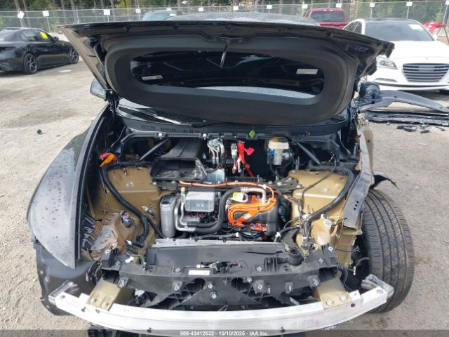 2026 TESLA MODEL Y 7SAYGDEE3TF358101 Photo 9