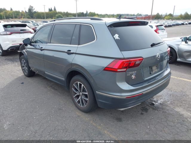 2018 VOLKSWAGEN TIGUAN 3VV2B7AX7JM206097 Photo 2