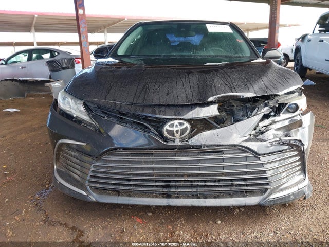 4T1C11AK1MU425379 Toyota CAMRY LE