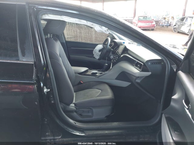 4T1C11AK1MU425379 Toyota CAMRY LE