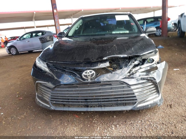 4T1C11AK1MU425379 Toyota CAMRY LE