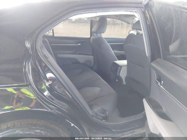 4T1C11AK1MU425379 Toyota CAMRY LE