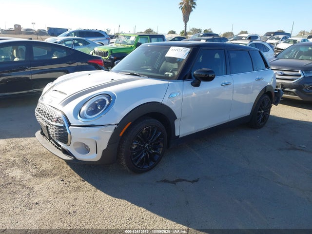 2024 MINI CLUBMAN WMWLV7C05R2U29944 Photo 1