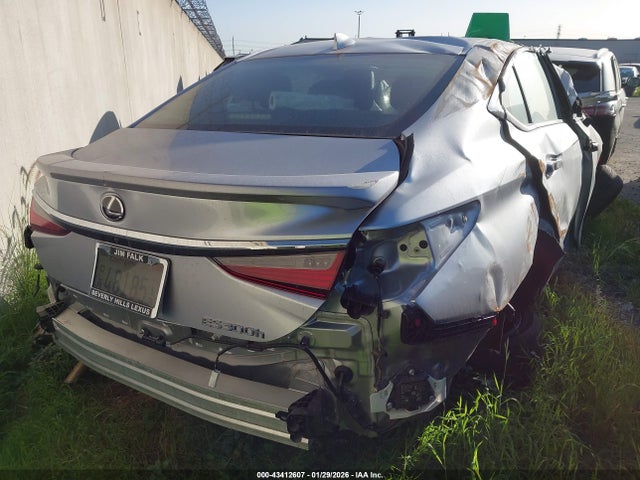 Lexus ES 300H 2024 58ADA1C11RU045581 Image 4