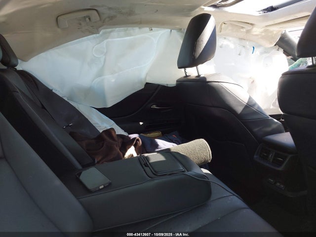 Lexus ES 300H 2024 58ADA1C11RU045581 Image 8