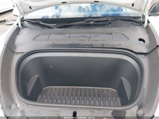 2023 TESLA MODEL Y 7SAYGAEE2PF763662 Photo 9