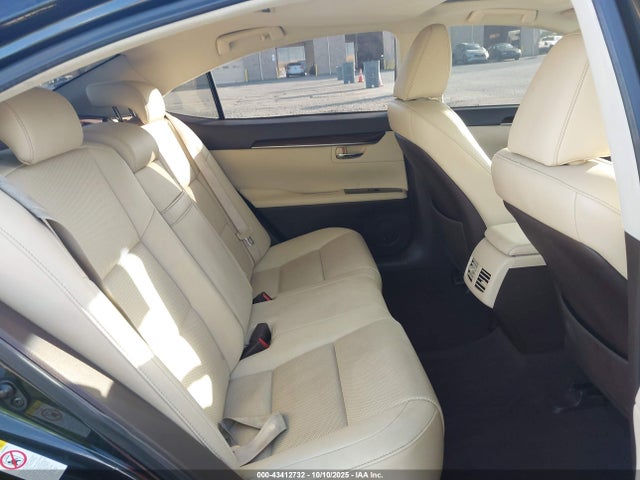 58ABK1GG2GU004828 Lexus ES 350