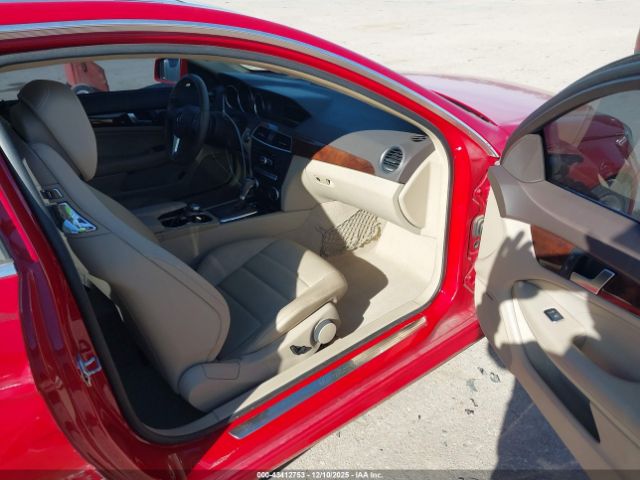 2013 MERCEDES-BENZ C 250 WDDGJ4HBXDG099034 Photo 4