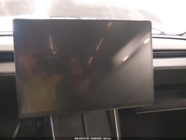 2026 TESLA MODEL Y 7SAYGDEE2TF376069 Photo 6