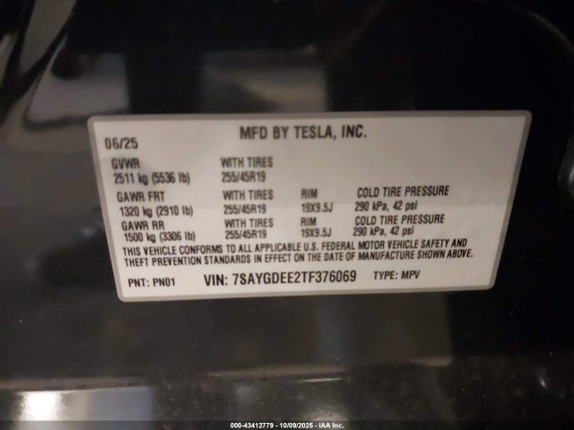 2026 TESLA MODEL Y 7SAYGDEE2TF376069 Photo 8