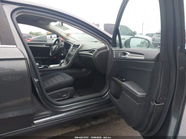 2016 FORD FUSION 1FA6P0HDXG5125684 Photo 4