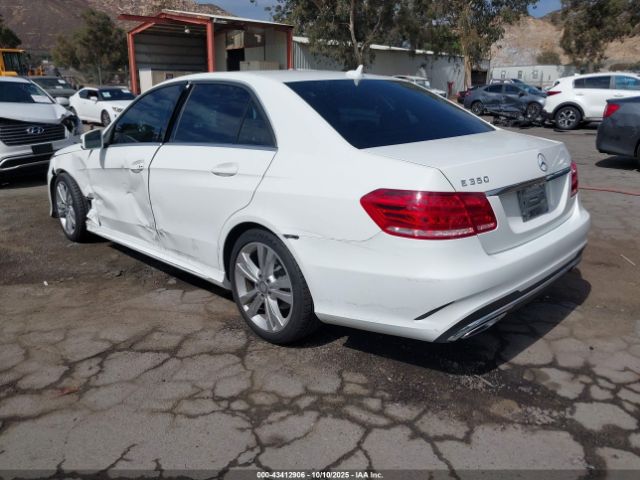 2014 MERCEDES-BENZ E 350 WDDHF5KB5EA787435 Photo 2