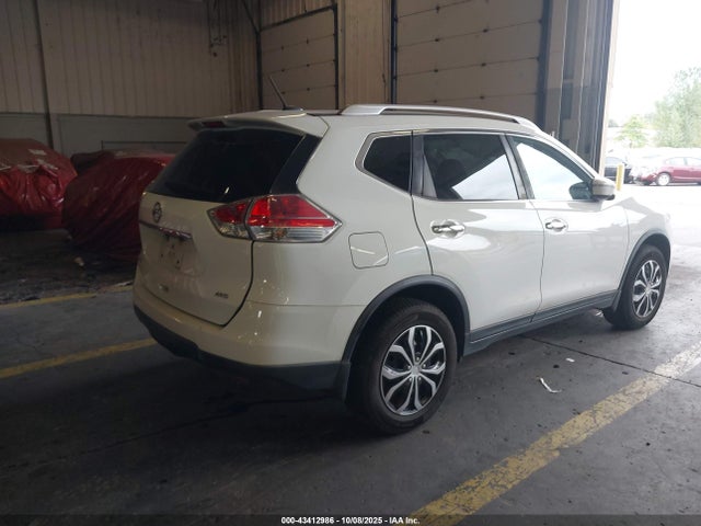 KNMAT2MV4GP667636 Nissan ROGUE S