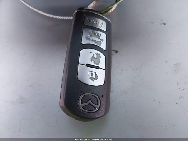 JM1BM1T71G1308326 Mazda pe