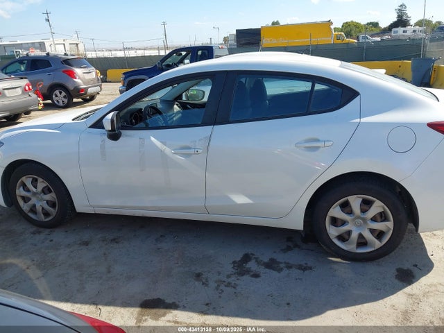 JM1BM1T71G1308326 Mazda pe