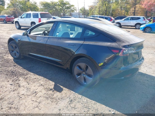 2021 TESLA MODEL 3 5YJ3E1EA9MF915989 Photo 2
