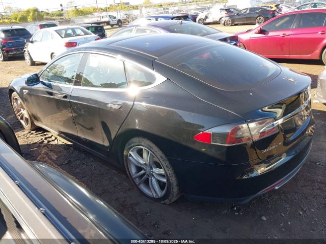2013 TESLA MODEL S 5YJSA1CN0DFP07724 Photo 2