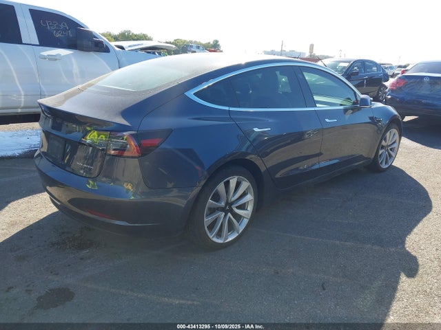 2019 TESLA MODEL 3 5YJ3E1EB0KF391640 Photo 3