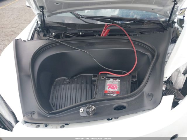 2025 TESLA MODEL 3 5YJ3E1ET8SF081969 Photo 9