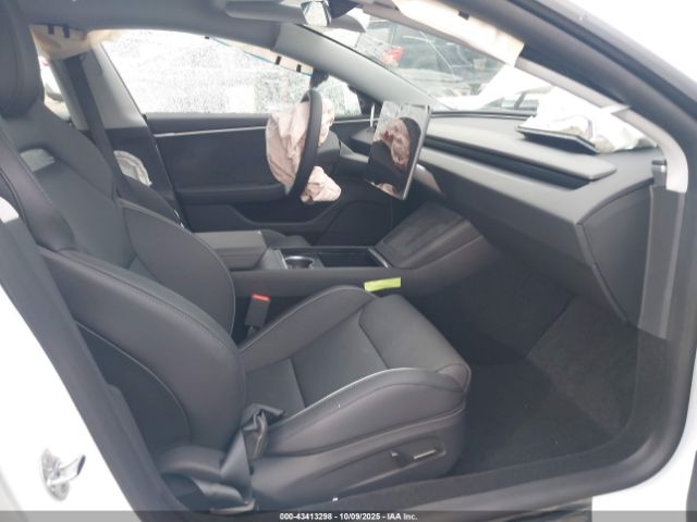 2025 TESLA MODEL 3 5YJ3E1ET8SF081969 Photo 4