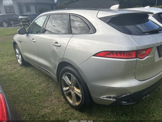 2017 JAGUAR F-PACE SADCL2BN8HA088749 Photo 2