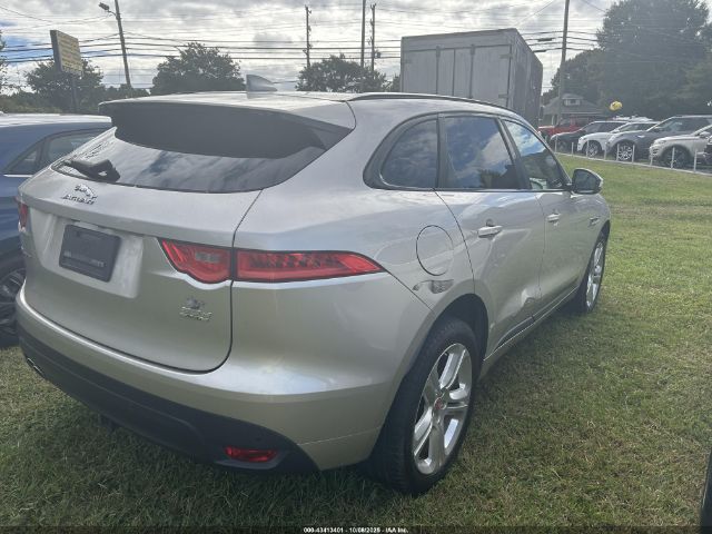 2017 JAGUAR F-PACE SADCL2BN8HA088749 Photo 3