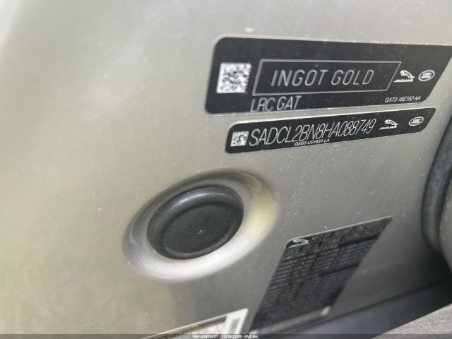 2017 JAGUAR F-PACE SADCL2BN8HA088749 Photo 8