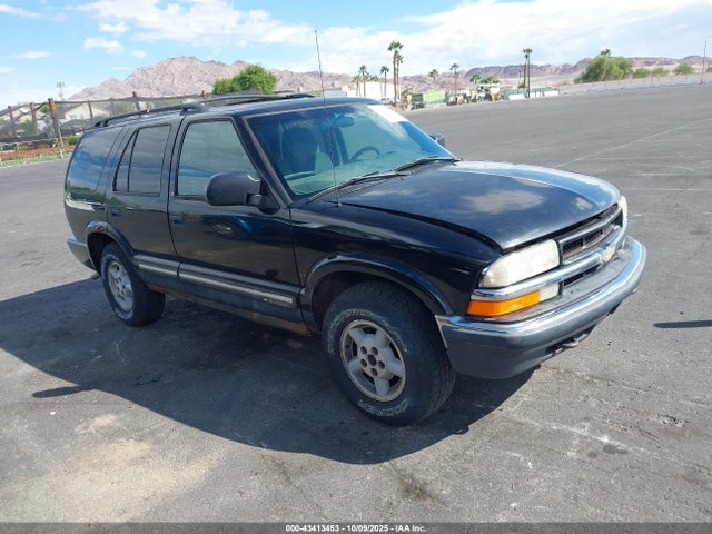 2000 CHEVROLET BLAZER 1GNDT13W5Y2354621