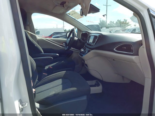 Продажа на аукционе авто 2023 Chrysler Voyager Lx, vin: 2C4RC1CG2PR574774, номер лота: 43413565