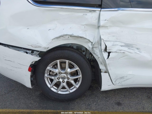 Продажа на аукционе авто 2023 Chrysler Voyager Lx, vin: 2C4RC1CG2PR574774, номер лота: 43413565