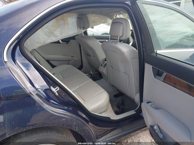 WDDGF4HB9EA918945 Mercedes-Benz C 250 Luxury/sport