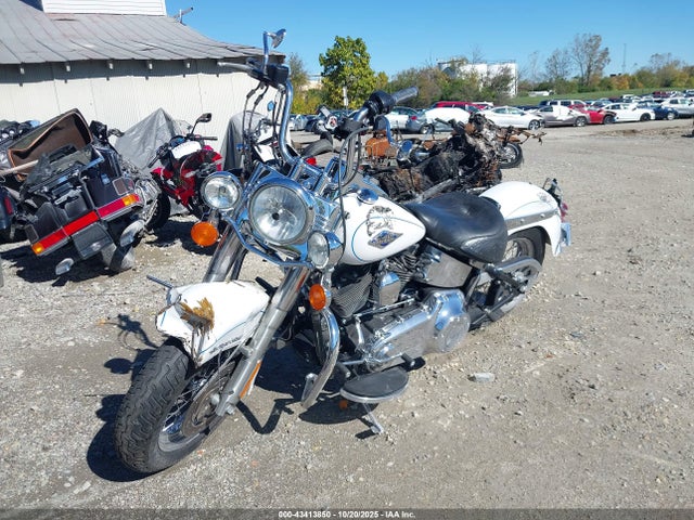 2012 HARLEY-DAVIDSON FLSTC 1HD1BWV1XCB045506 Photo 1