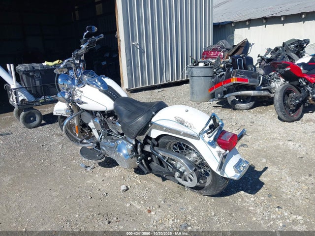 2012 HARLEY-DAVIDSON FLSTC 1HD1BWV1XCB045506 Photo 2