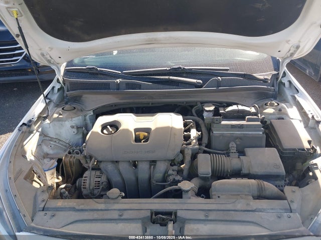 3KPF24AD0ME369385 KIA Forte Lxs