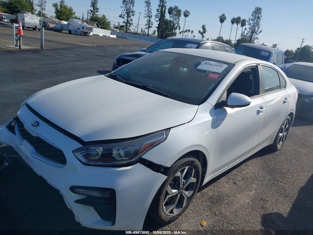 3KPF24AD0ME369385 KIA Forte Lxs
