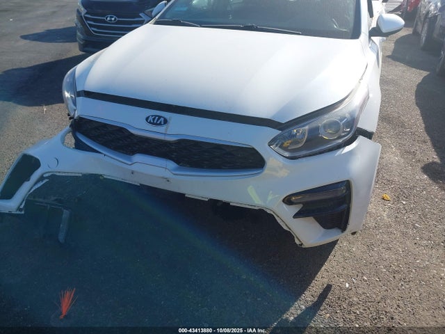 3KPF24AD0ME369385 KIA Forte Lxs