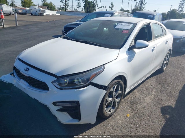 3KPF24AD0ME369385 KIA Forte Lxs