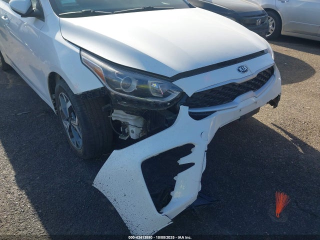 3KPF24AD0ME369385 KIA Forte Lxs