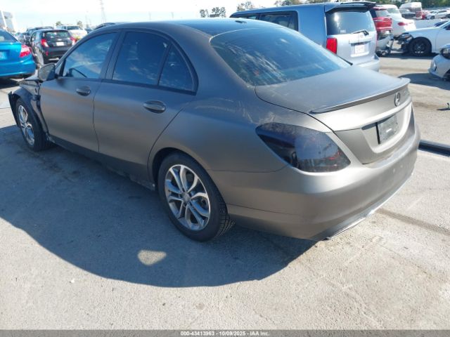 2016 MERCEDES-BENZ C 300 55SWF4JB2GU130727 Photo 2