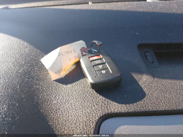 2018 TOYOTA RAV4 2T3RFREV9JW728346 Photo 10