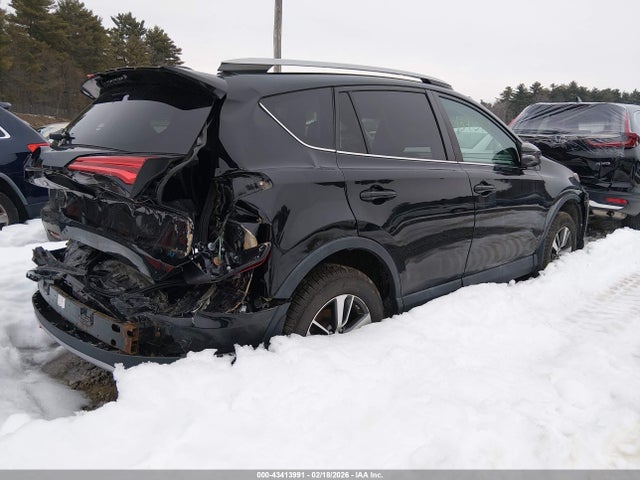 2018 TOYOTA RAV4 2T3RFREV9JW728346 Photo 3