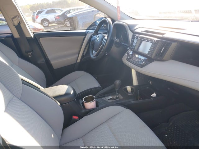 2018 TOYOTA RAV4 2T3RFREV9JW728346 Photo 4