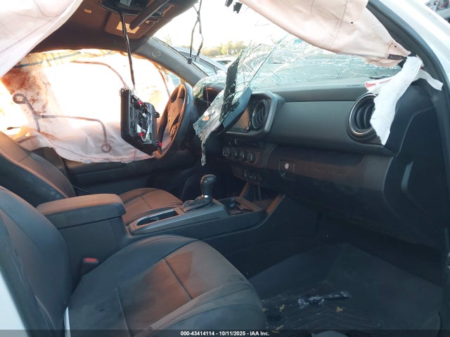 5TFCZ5AN8MX257429 Toyota Tacoma Trd Off-road